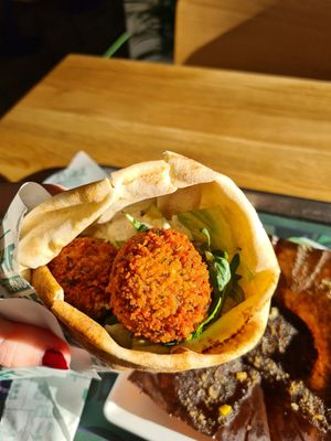 Going Dutch & lemon poppyseed muffin #Veganuary at The Shift  in Den Bosch