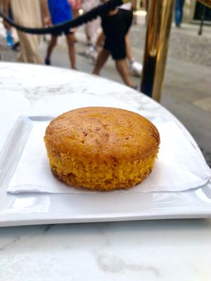 Carrot cake   at Cioccolatitaliani in Milan