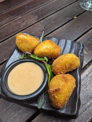 Vegan cheese bites at Citta Vegan Izakaya in Hamburg