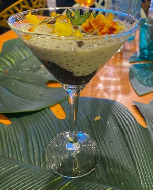 COPA DE MOUSE DE AGUACATE Y CACAO  at TROPICOOL in Madrid