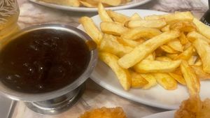 THEY RAN OUT OF PEAS?! WTF at Papa's Fish and Chips in Whitby