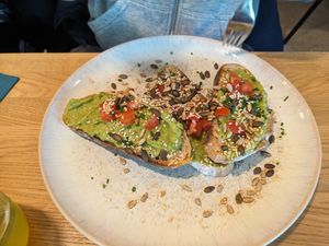 Avocadobrot at Emmi's Kitchen - Schwabing in Munich