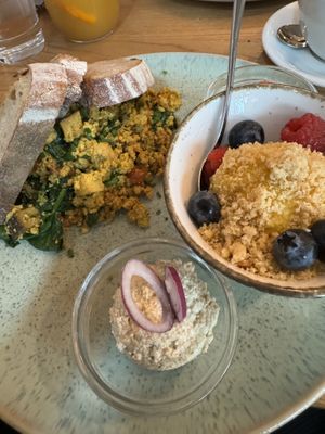 Emmis Frühstück  at Emmi's Kitchen - Schwabing in Munich