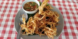 Crispy papaya 'salad' at Spring Rolls Lanta in Koh Lanta