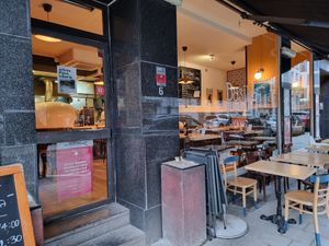 Entrance at Basils in Brussels