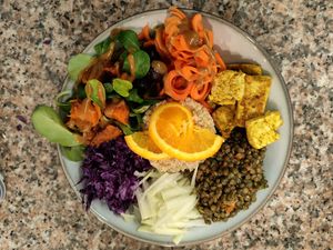 Salade composée vegane at Verveine - Bistro Nature in Montbrun-les-bains