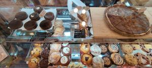 Cakes, cookies and other treats at MIR concept store... coffee and more in Brussels