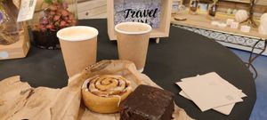 2 lattes, 2 treats at MIR concept store... coffee and more in Brussels