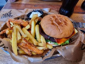 Vegan bbq burger at Diné Burgers in Helsingborg
