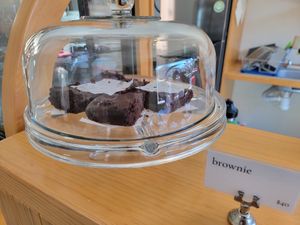 Delicious Vegan brownies that are free of gluten and refined sugar at Panluna Panadería Vegana - Cafe Piyo in Huatulco