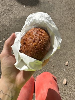 Curry pan  at Te Cor Gentil テコールジャンティー in Tokyo