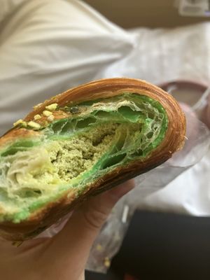 pistacchio croissant inside  at Te Cor Gentil テコールジャンティー in Tokyo