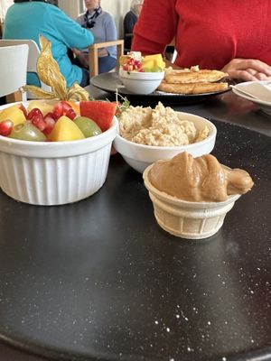 Salad and extras   at Café Jakubowski in Cologne