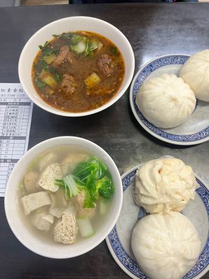   at Xuelihong Vegetarian Dim Sum 雪裏紅素食點心 永春店 in Taipei