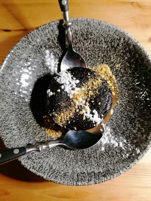 Vegan chocolate fondant at Garden Pizza Granollers in Granollers