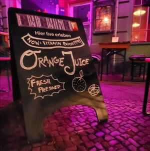 Already sipped vitamins today? We'll completely refill your vitamin level. Its juice time! at tschüüüsch - plantpowered futurefood in Berlin