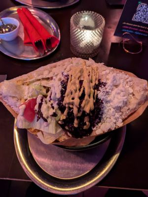 Döner: 4/5 slightly spicy. at tschüüüsch - plantpowered futurefood in Berlin