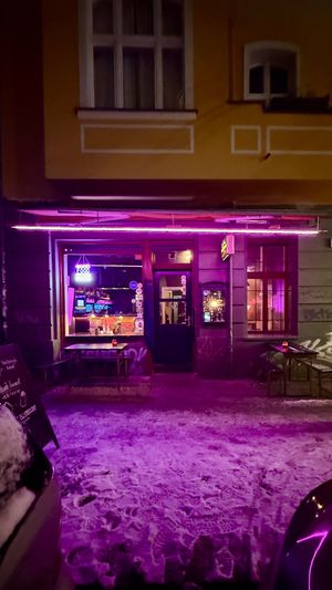   at tschüüüsch - Vriends & Cosy Comfort Food in Berlin