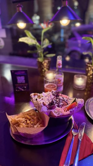   at tschüüüsch - Vriends & Cosy Comfort Food in Berlin