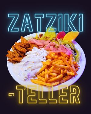 NEW but #OldschoolLekker THE ZATZIKI TELLER with GoodFries 🍟 Moonsalt-Edition + our housemade SoyaSaursTex + fresh SideSalad + PinkyOnions + a looots of Zatziki 🥗 #allplantba at tschüüüsch - Vriends & Cosy Comfort Food in Berlin