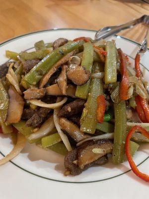 Asparagus with veggies and dumplings   at ALT.a - Dosan in Seoul