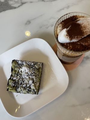 Einspaenner and matcha brownie   at MEPLACE - 미플레이스 in Seoul