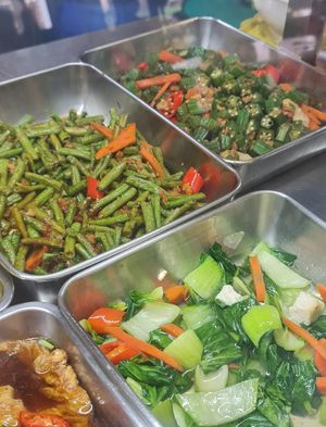 Assorted greens ~ 5/3/22 at Rong Yuan Food Stall 融圆 in North Singapore