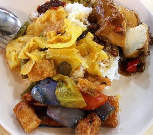 Simple Chinese food  at Rong Yuan Food Stall 融圆 in North Singapore