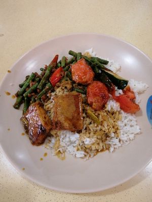 Mixed vegetables rice at Rong Yuan Food Stall 融圆 in North Singapore