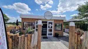 Small and cosy building. It has indoor and outdoor seating. at Zilvermeeuw in Zandvoort
