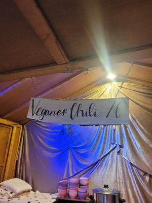 the food stand at VeggieGlück, der Wintermarkt (Vegan Winter Market) in Duisburg