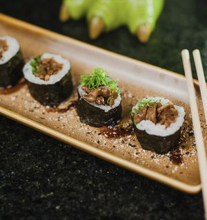 Vegan Hossomaki: Hossomaki stuffed/covered with mushroom mix (shitaki and shimeji), tarê and chives. at Makê Sushi Pub in Natal