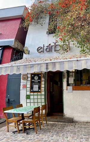   at El Arbol in Santiago