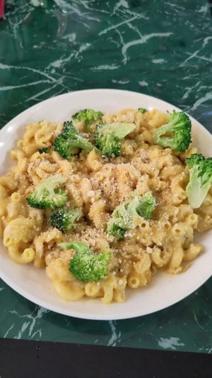 Mac and cheese at Lotus Vegan Restaurant in Pinellas Park