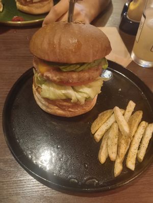  at Burger Chop in Matsumoto