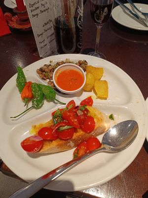 Vegan tapas at Olá Lisboa in Hamburg