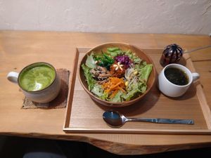 Bibimbap with soup and matcha latte at TU CASA - Zero waste & Plant based トゥ・カサ in Kyoto