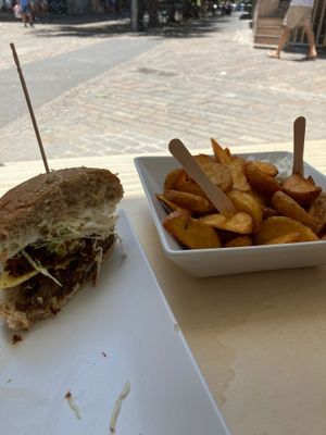 hamburguesa de legumbres con chorizo vegano y patatas gajo at Burger Mel - La Marina in Tenerife