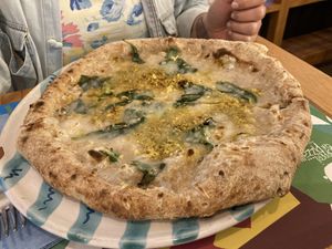 Brontese vegan: pistachio pesto with lemon, basil and vegan cheese  at Capperi che Pizza in Milan