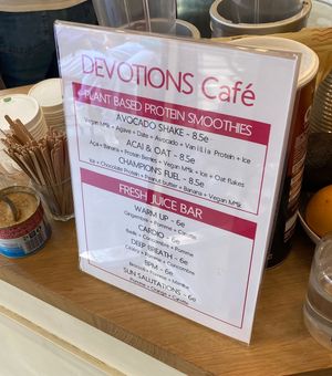  at Devotions Café in Paris