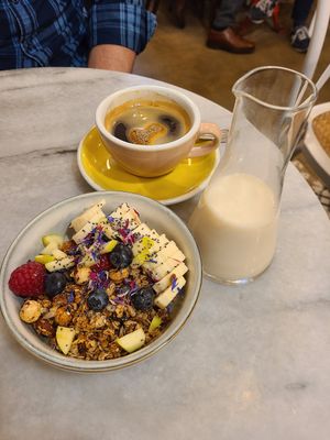  at Devotions Café in Paris