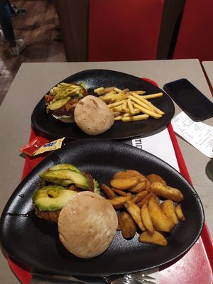 Hamburguesa vegana at VIPS Smart in Segovia