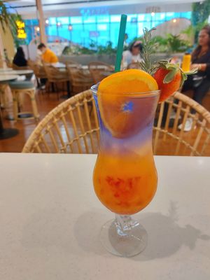Tropical Sunrise 🍹☀️ at SHAKA - Mall of Asia in Pasay