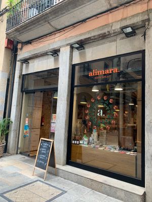 Exterior  at Alimara Espai Salut in Girona
