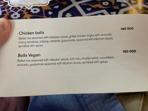 They mean “bowls”.   at Cafe 1991 in Tashkent