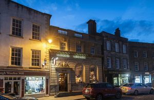 Pretty market square   at Lounges - Morro Lounge in Richmond