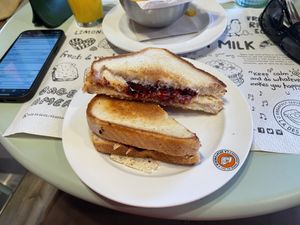 Grilled cheese pb&j  at La Desayunería  in Malaga