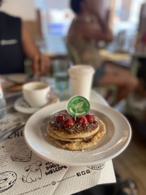 Pancakes with hazelnut/ chocolate   at La Desayunería  in Malaga