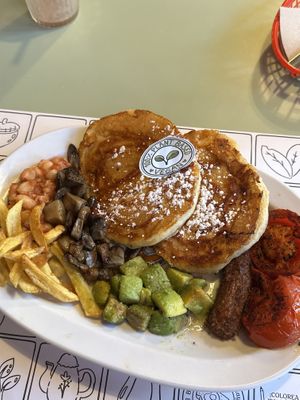vegan american breakfastt  at La Desayunería  in Malaga