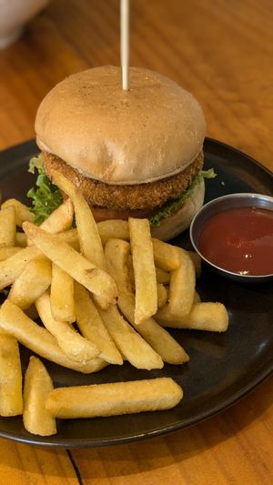 🍔 Misión Impossible - 23 PEN at Asianica Street Food - temporarily closed in Lima